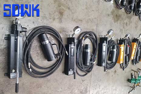 MS18-200/63手動(dòng)錨索張拉機具圖片